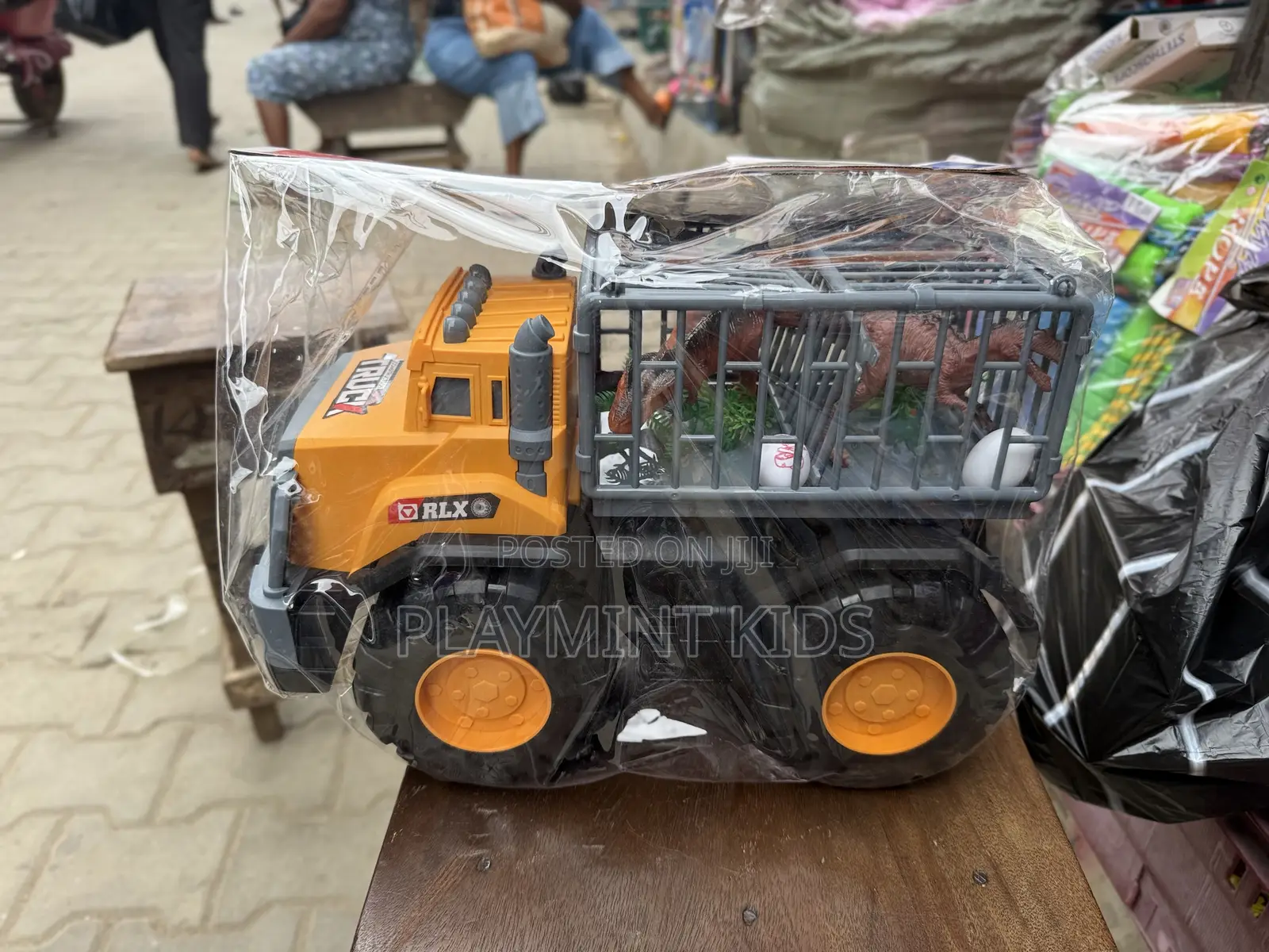 Kids Toys Truck With Dinosaur 