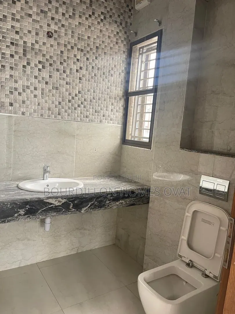 5bdrm Duplex in Banana Island Ikoyi for rent