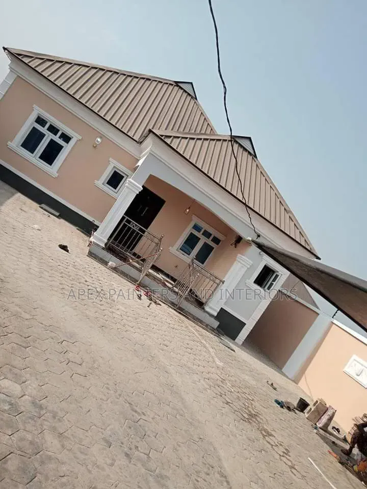 Professional Residential House Painter