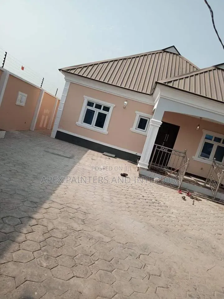 Professional Residential House Painter
