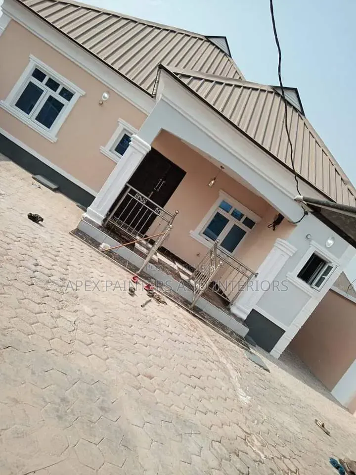 Professional Residential House Painter