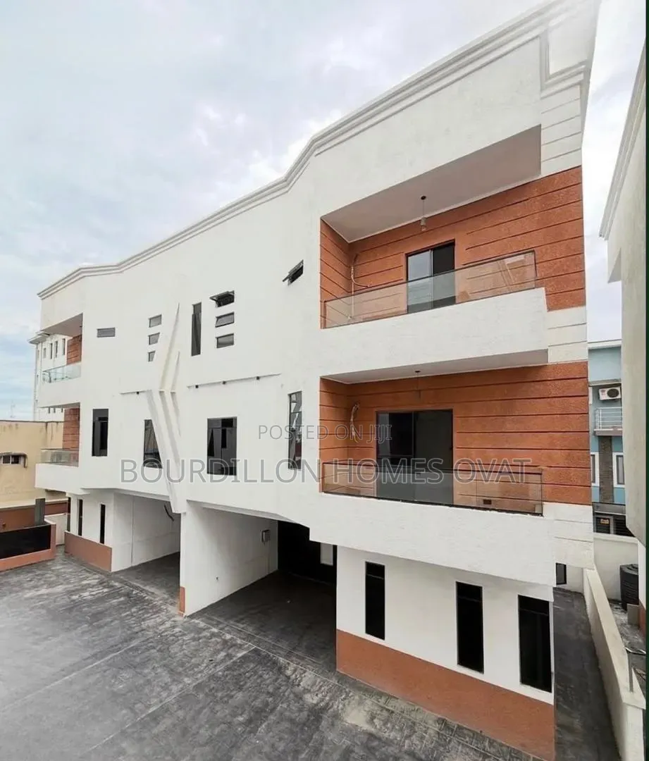 5bdrm Duplex in Osapa London Lekki for sale
