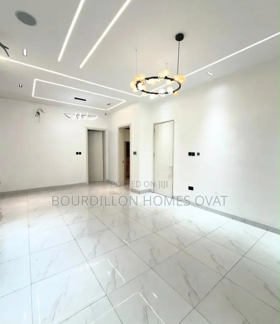 5bdrm Duplex in Osapa London Lekki for sale