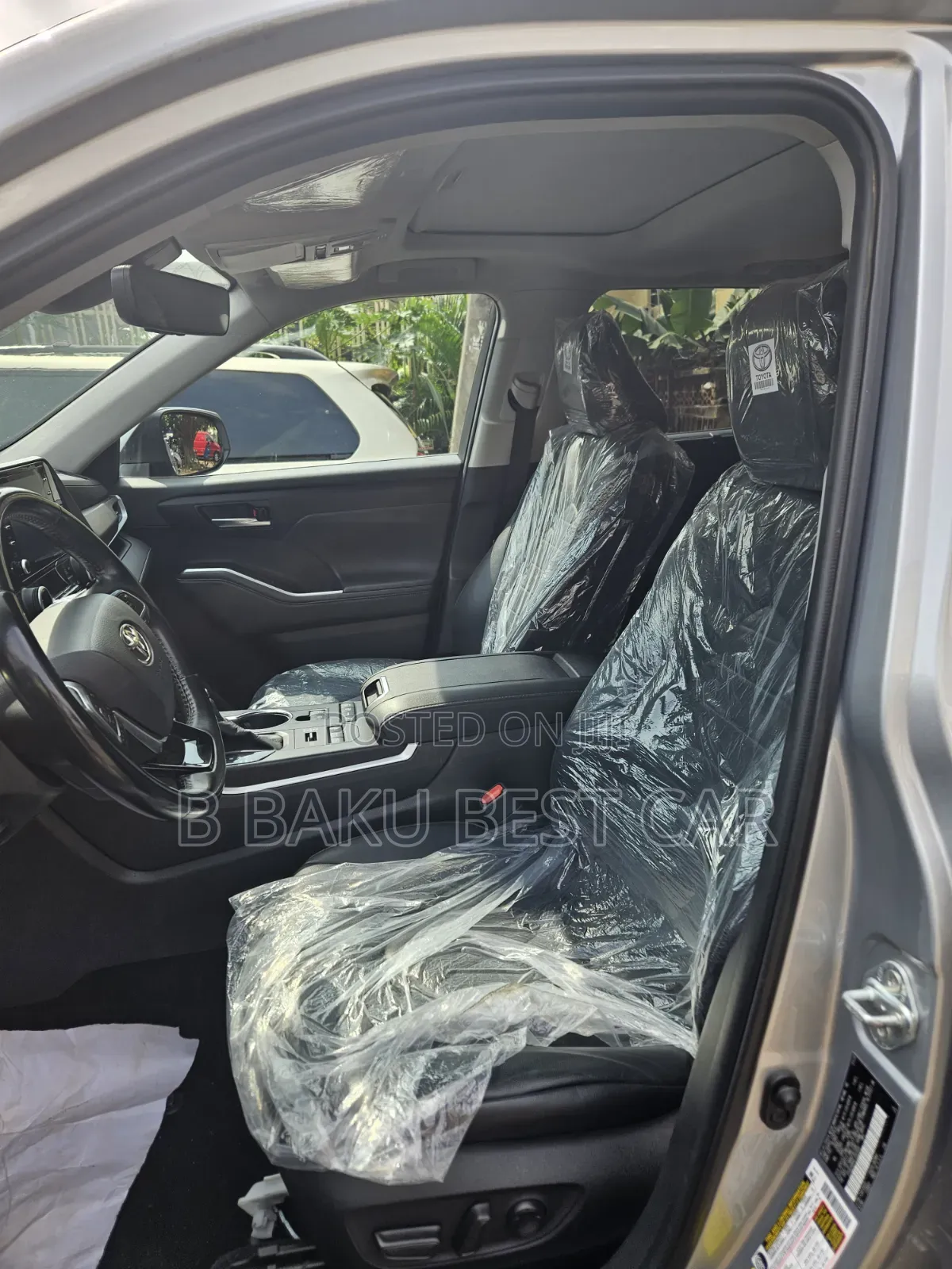 Toyota Highlander XLE 2021 Silver