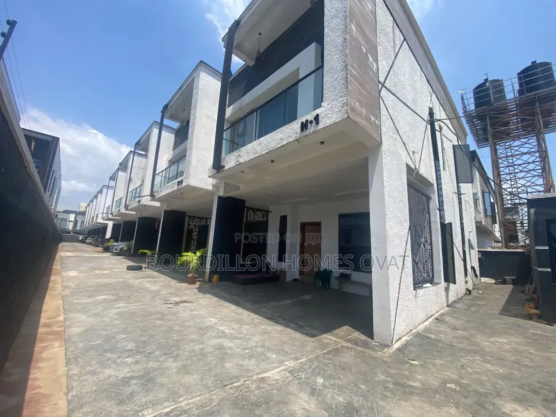 4bdrm Duplex in Ikota Villa Estate for rent