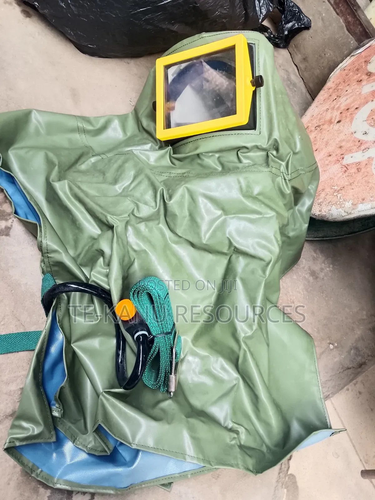 Blue Eagle NP503 Air-Supplied Sandblasting Hood