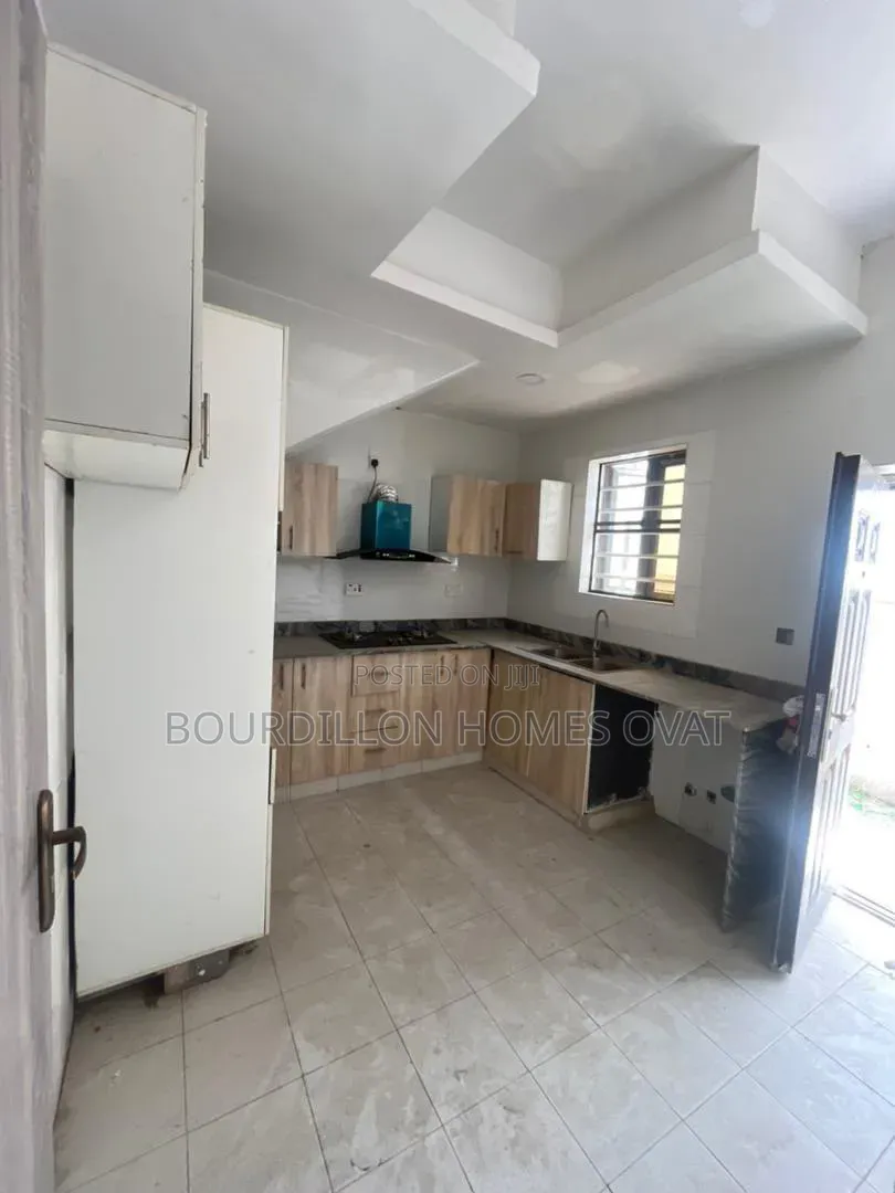 4bdrm Duplex in Orchid Lekki Lagos for rent