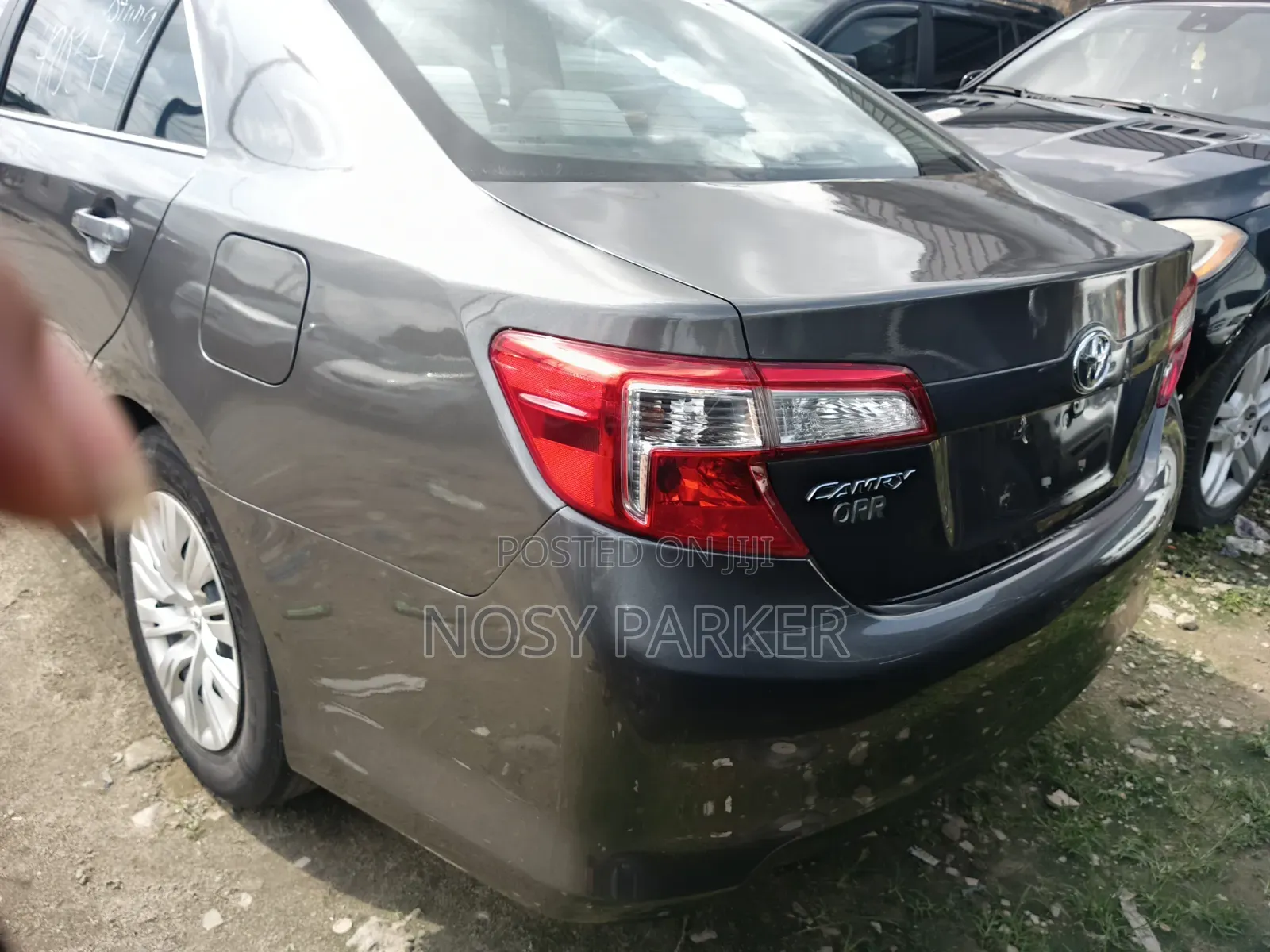 Toyota Camry SE 4dr Sedan (2.5L 4cyl 6A) 2014 Gray