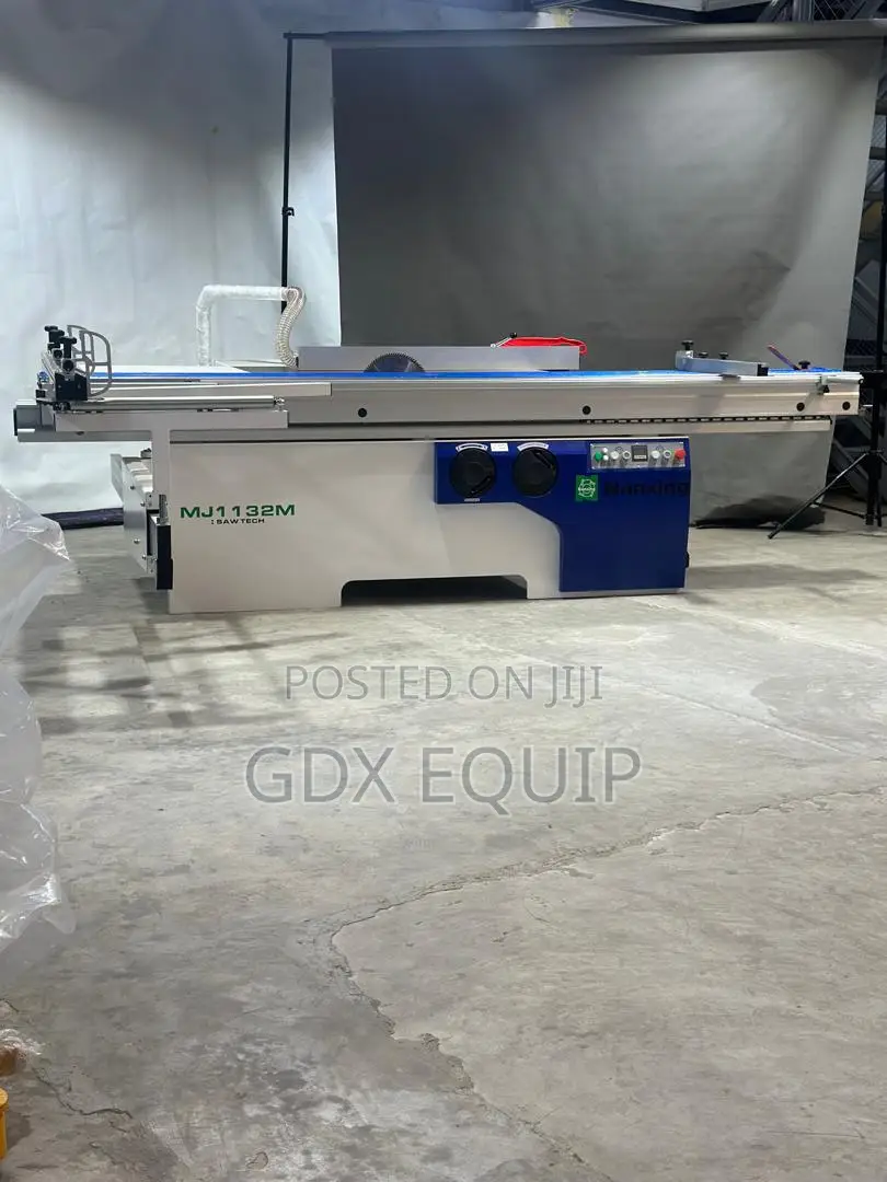 Nanxing MJ1132M Heavy-Duty Sliding Table Panel Saw – European-Standard
