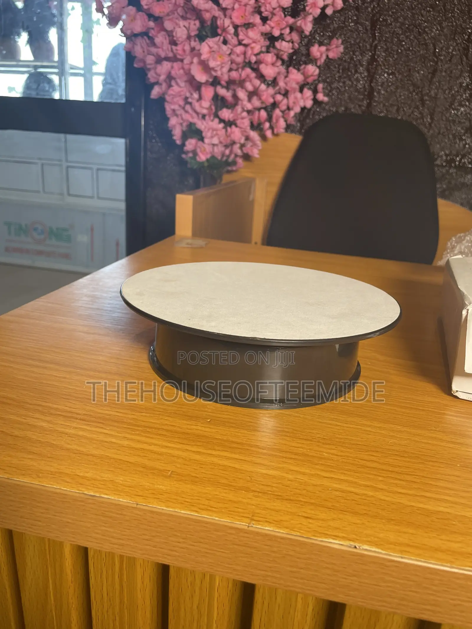 360 Rotating Turn Table