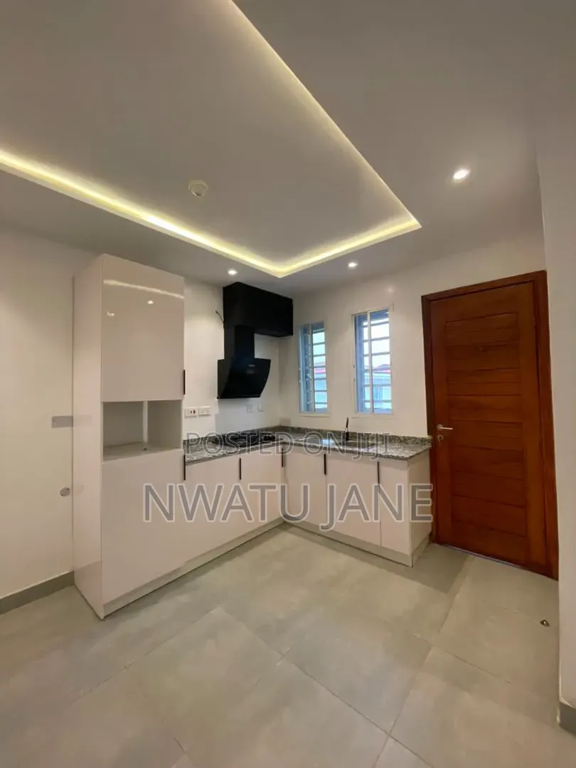 Studio Apartment in Parkview Ikoyi Lagos for rent