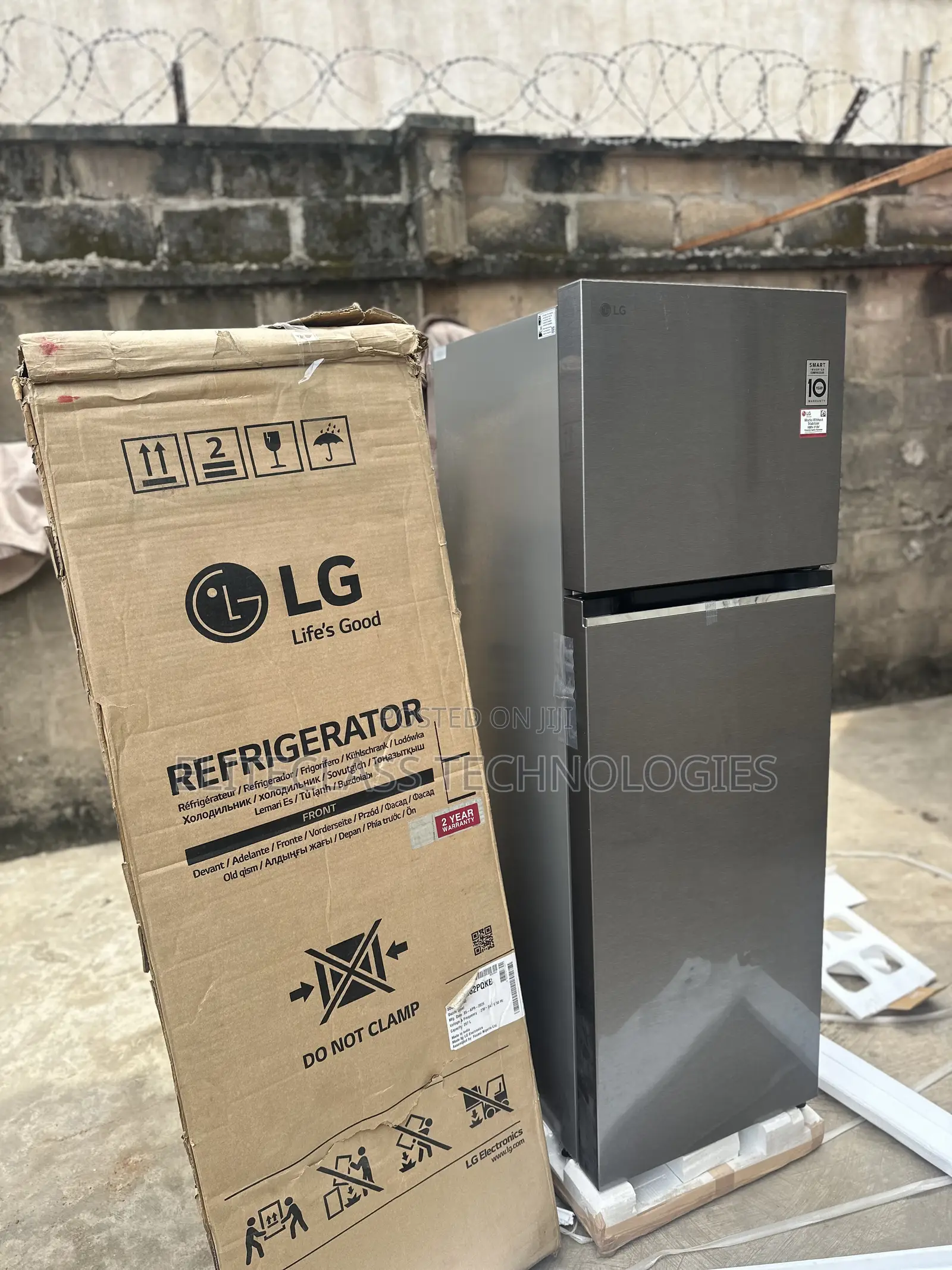 LG GL-B262PQKB Energy-Efficient Smart Inverter Fridge 266L