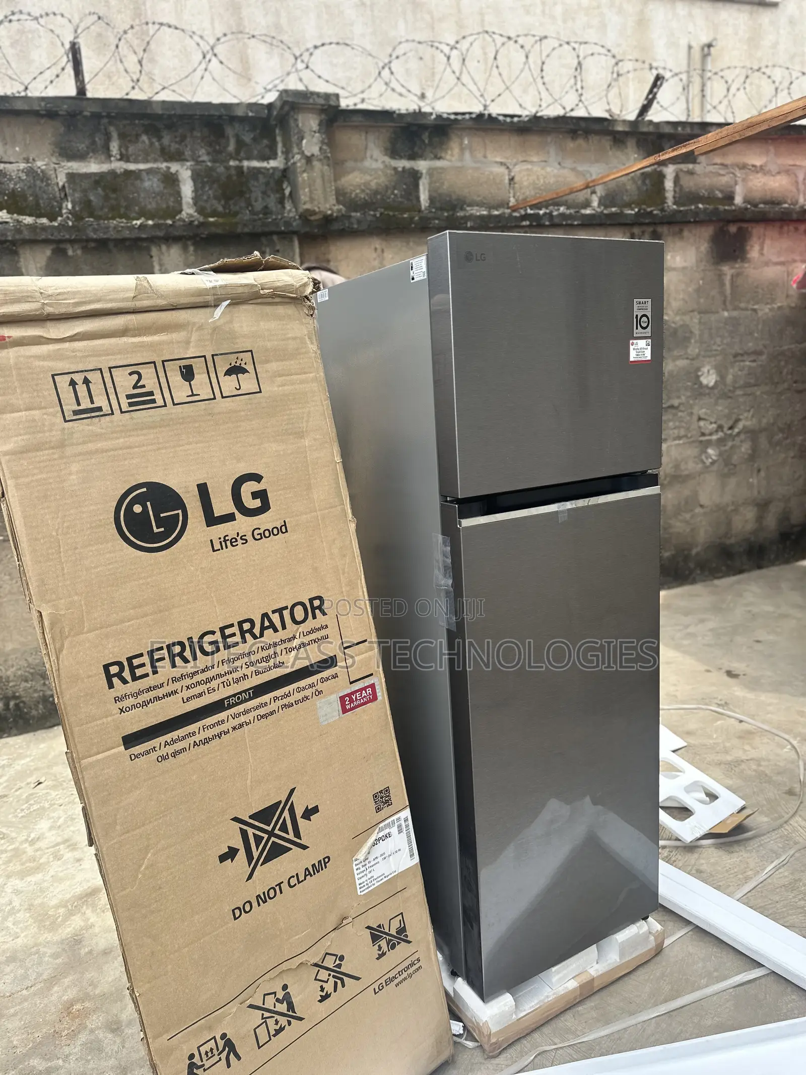 LG GL-B262PQKB Energy-Efficient Smart Inverter Fridge 266L