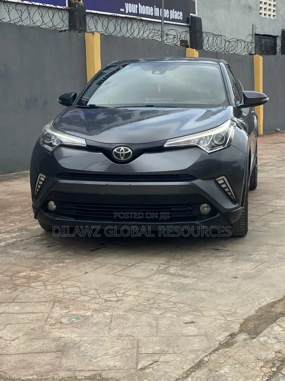 Toyota C-HR XLE Prermium FWD (2.0L 4cyl 2AM) 2018 Gray