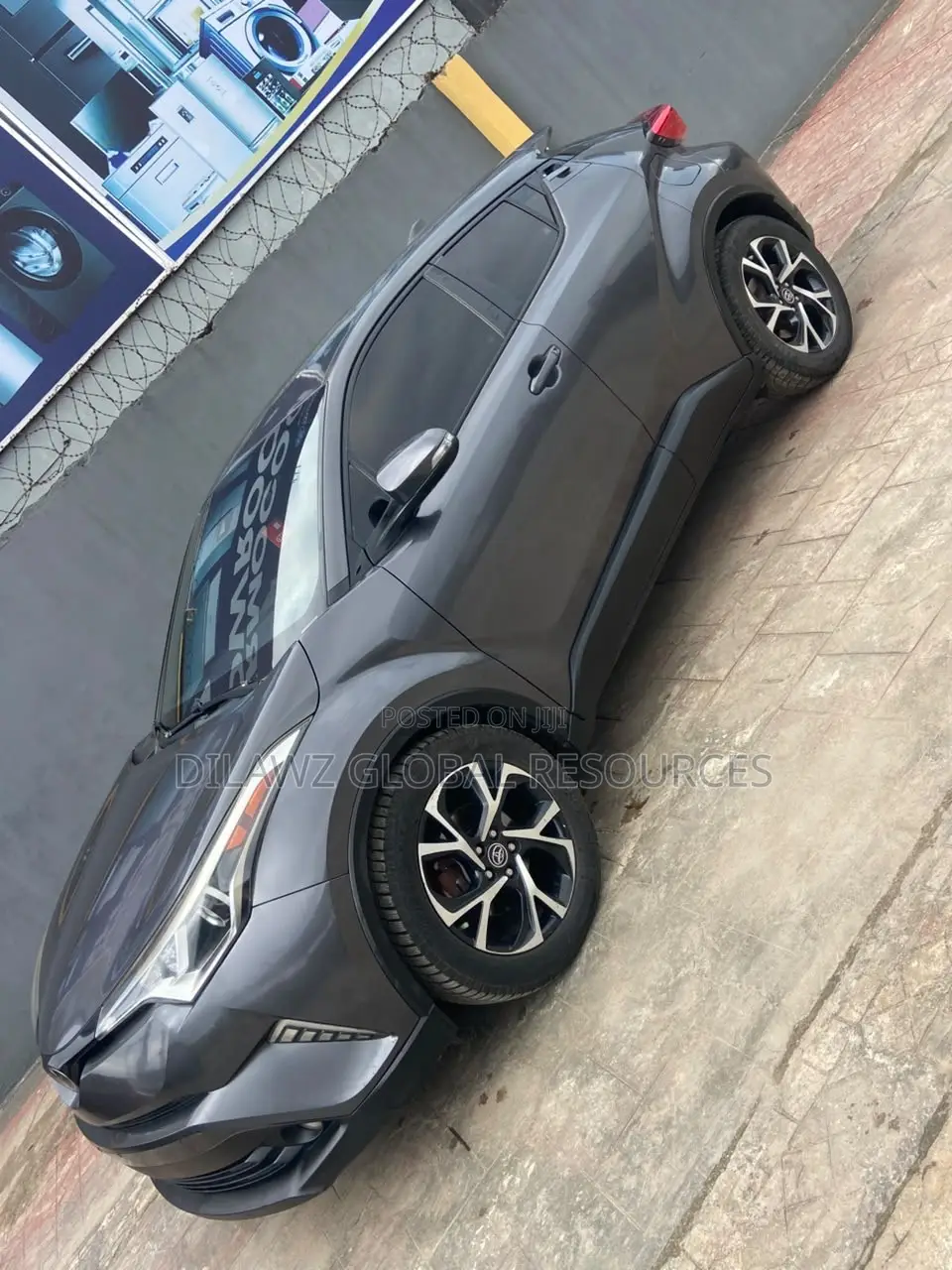 Toyota C-HR XLE Prermium FWD (2.0L 4cyl 2AM) 2018 Gray