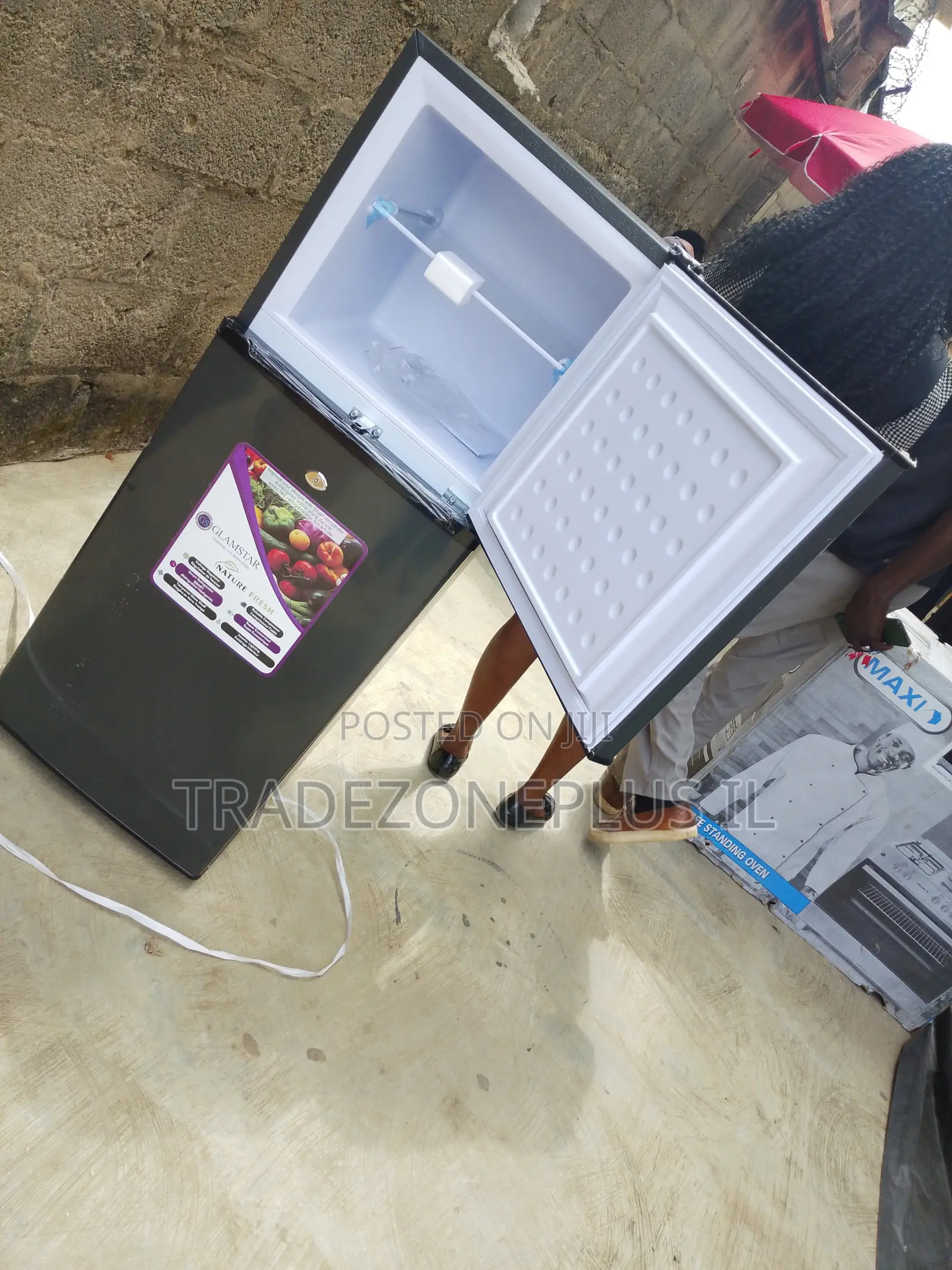 Reliable Glamstar 175L Fridge for Home Use