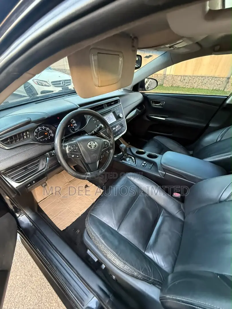 Toyota Avalon XLE 4dr Sedan (3.5L 6cyl 6A) 2015 Black
