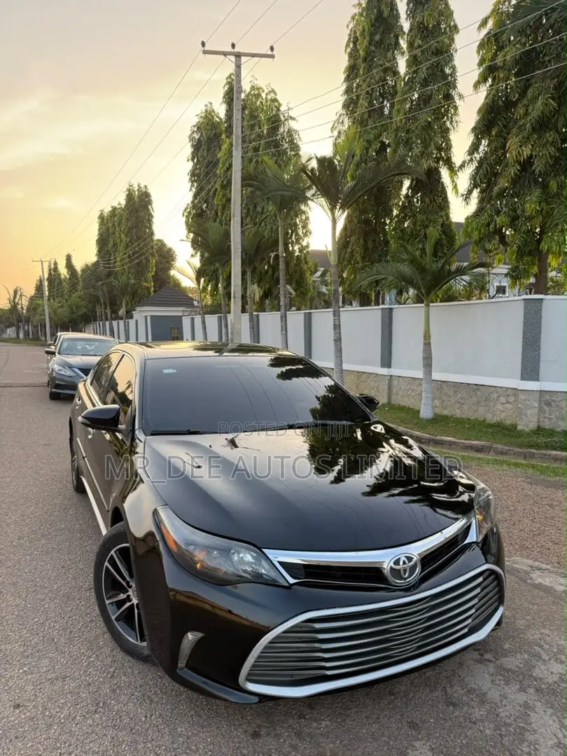 Toyota Avalon XLE 4dr Sedan (3.5L 6cyl 6A) 2015 Black