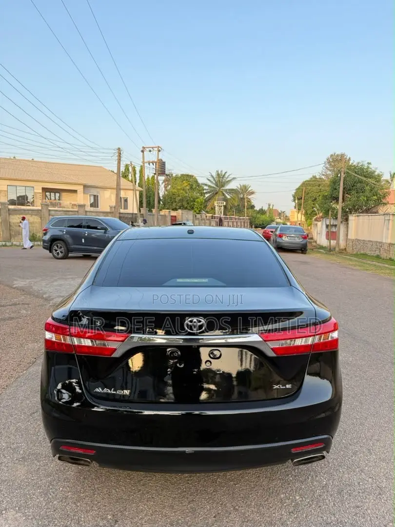 Toyota Avalon XLE 4dr Sedan (3.5L 6cyl 6A) 2015 Black