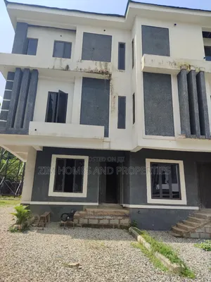 4bdrm Duplex in Zim Homes And, Zone 5 / Wuse for sale