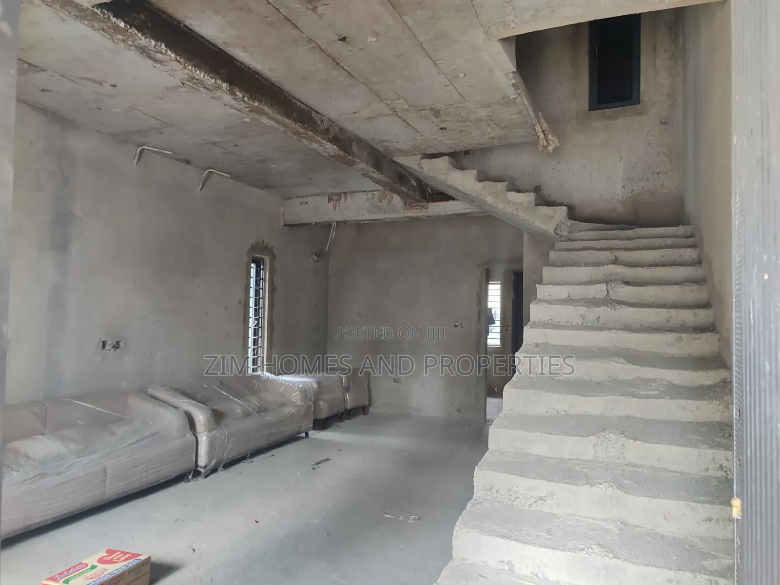 4bdrm Duplex in Zim Homes And, Zone 5 / Wuse for sale