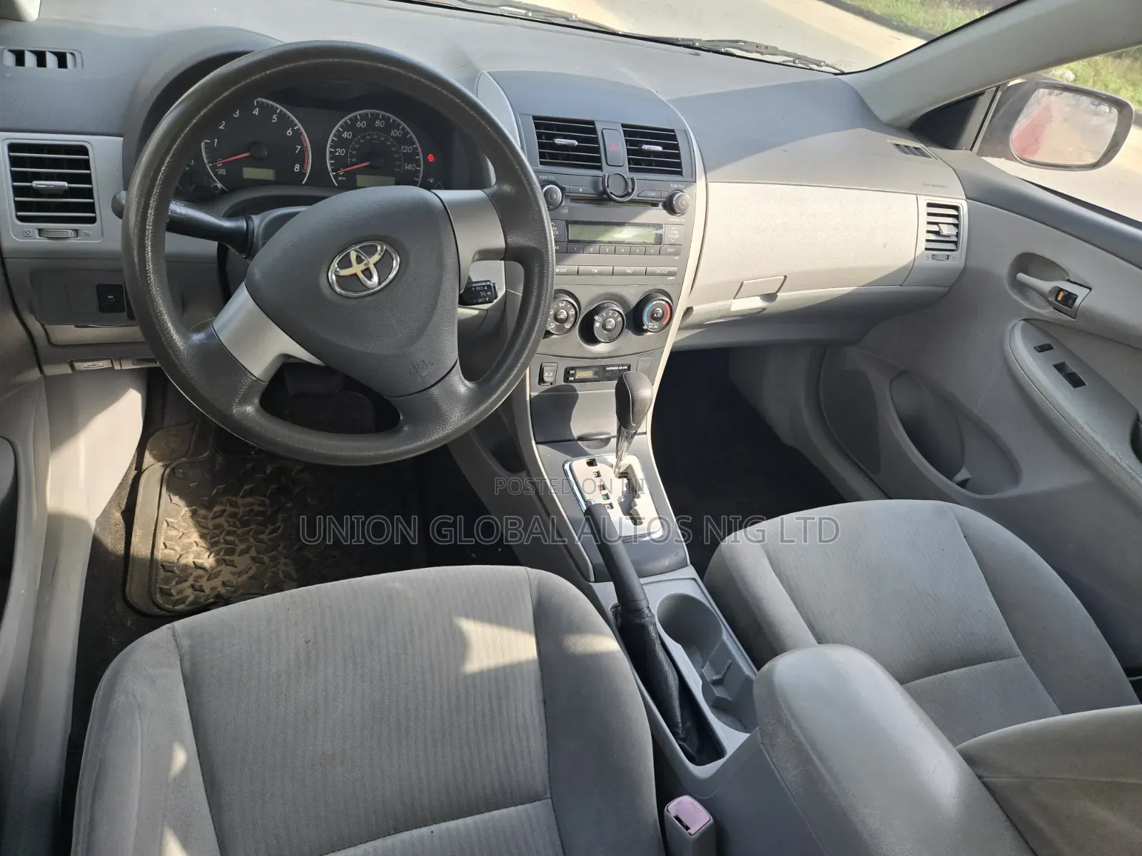 Toyota Corolla 2010 Red