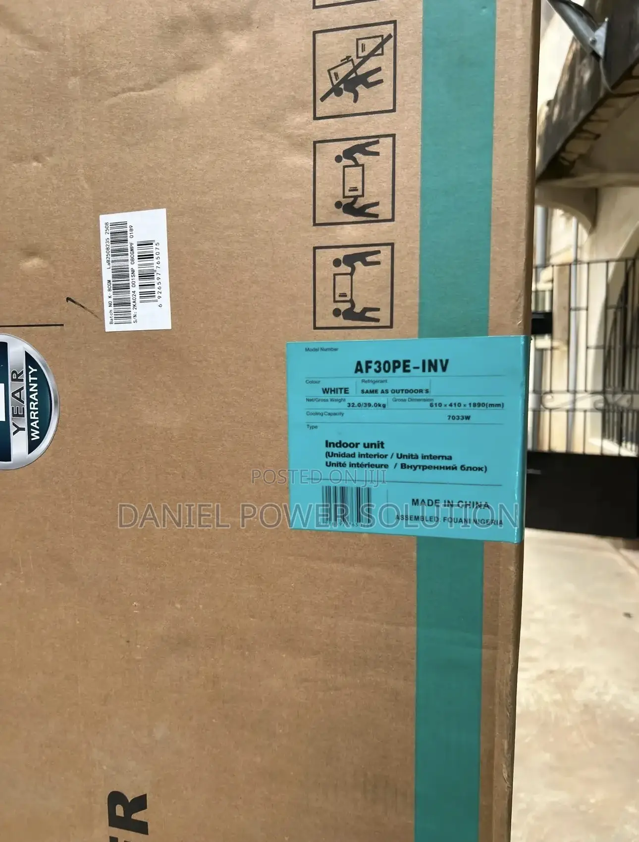 Brand New Hisense Зtons Floor Standing Inverter AC