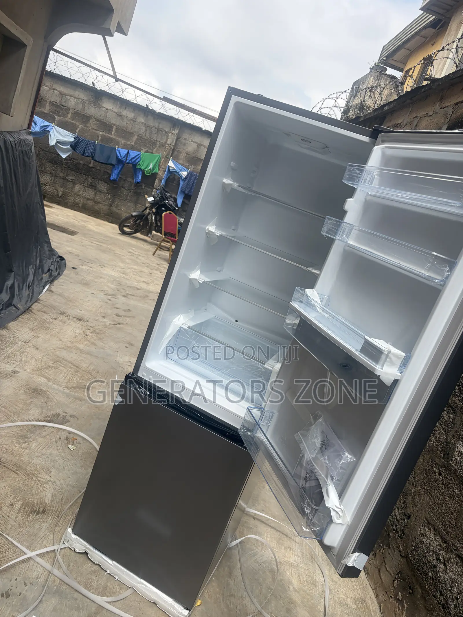 Hisense Bottom Freezer Refrigerator With Dispenser – Model RD-35DCB