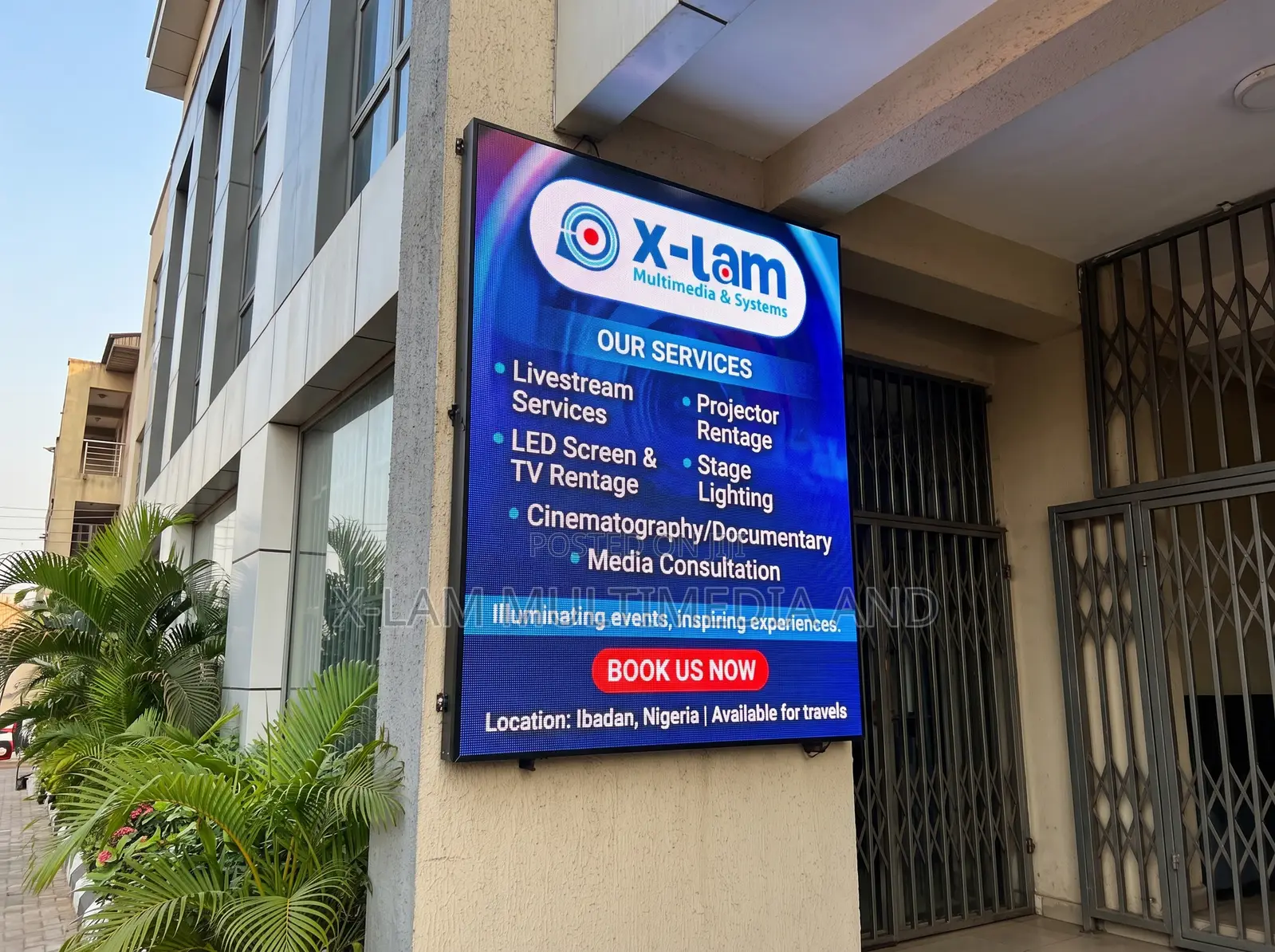 Custom Electronic Signage for Small Businesses
