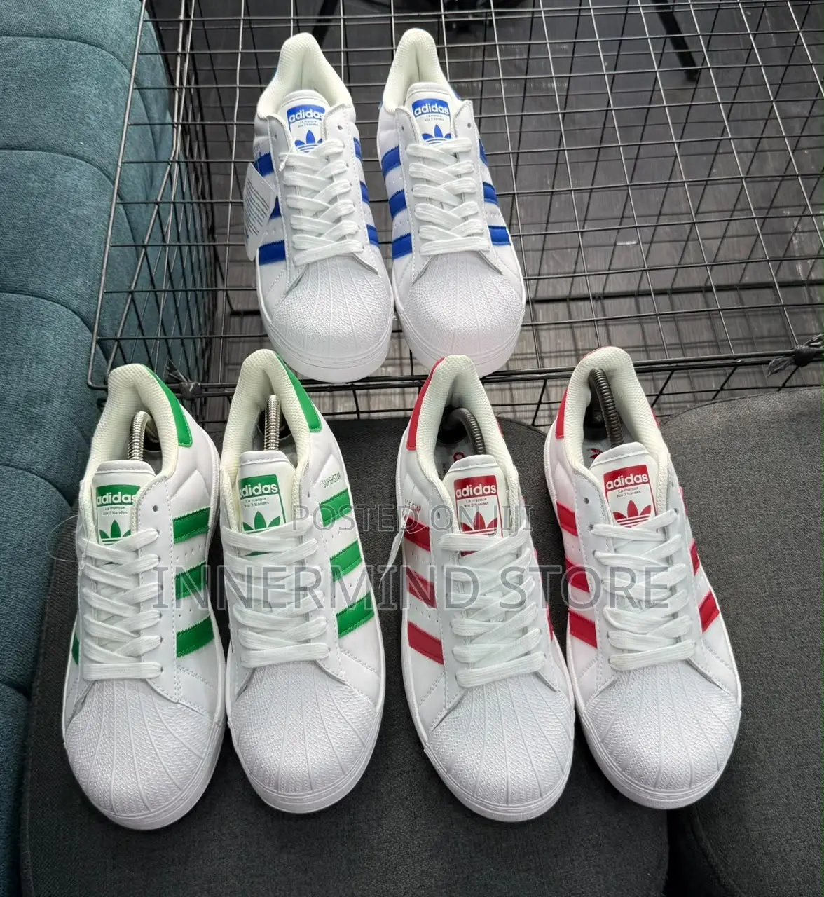 High Quality Adidas Originals Superstar II Sneakers in White and Blue*