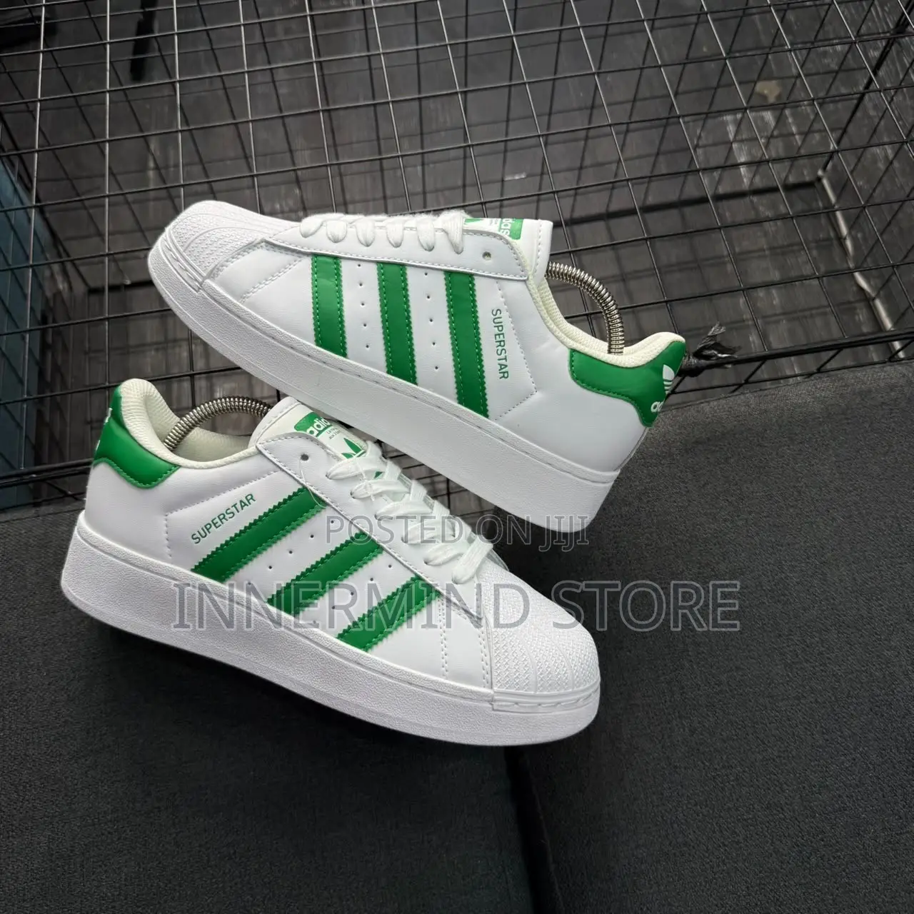 High Quality Adidas Originals Superstar II Sneakers in White and Blue*
