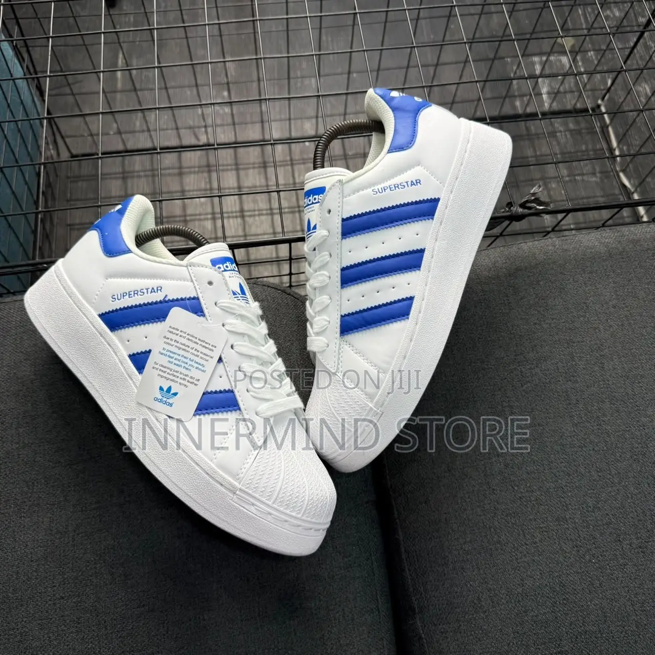 High Quality Adidas Originals Superstar II Sneakers in White and Blue*