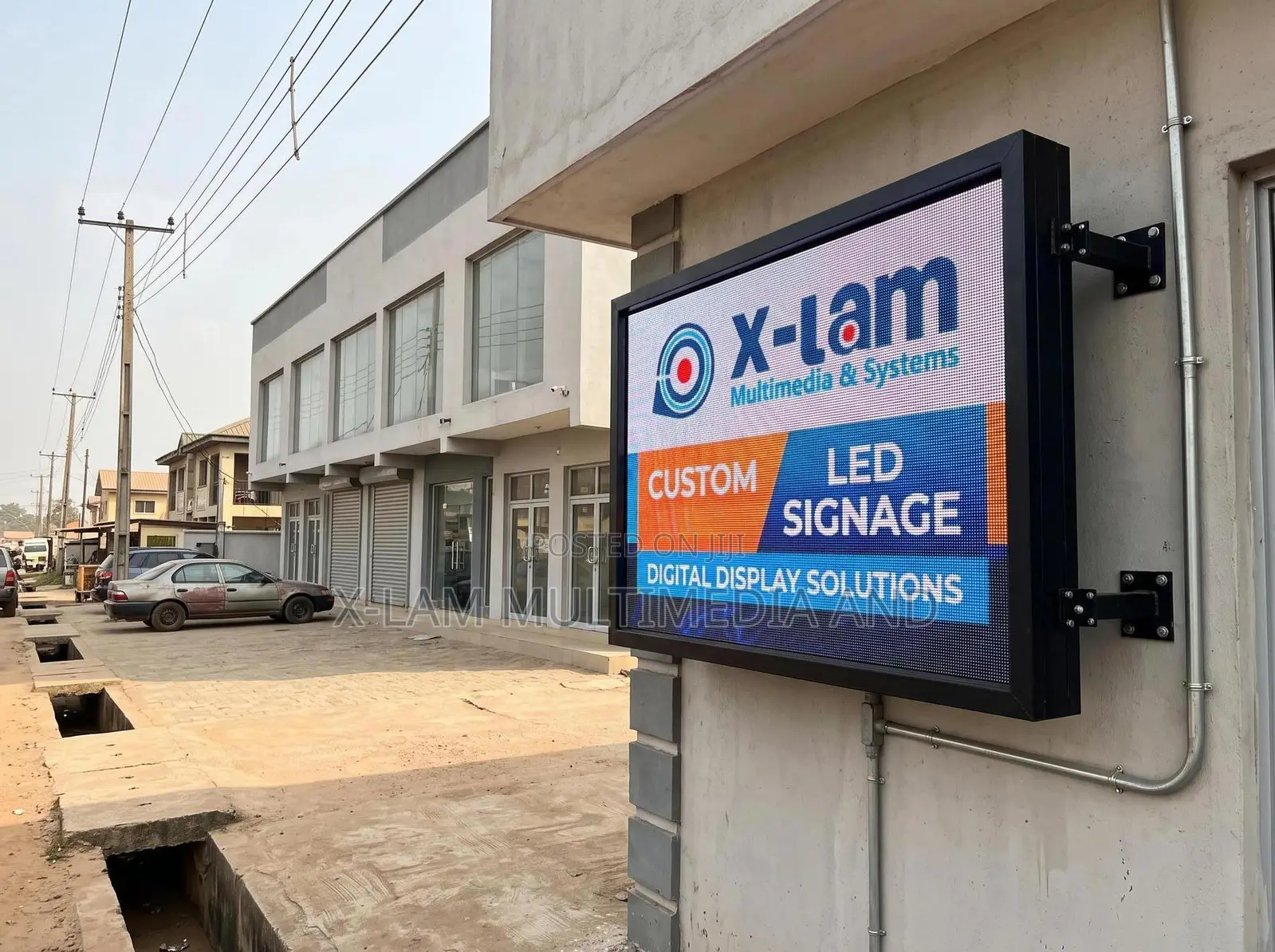 Custom Electronic Signage for Small Businesses