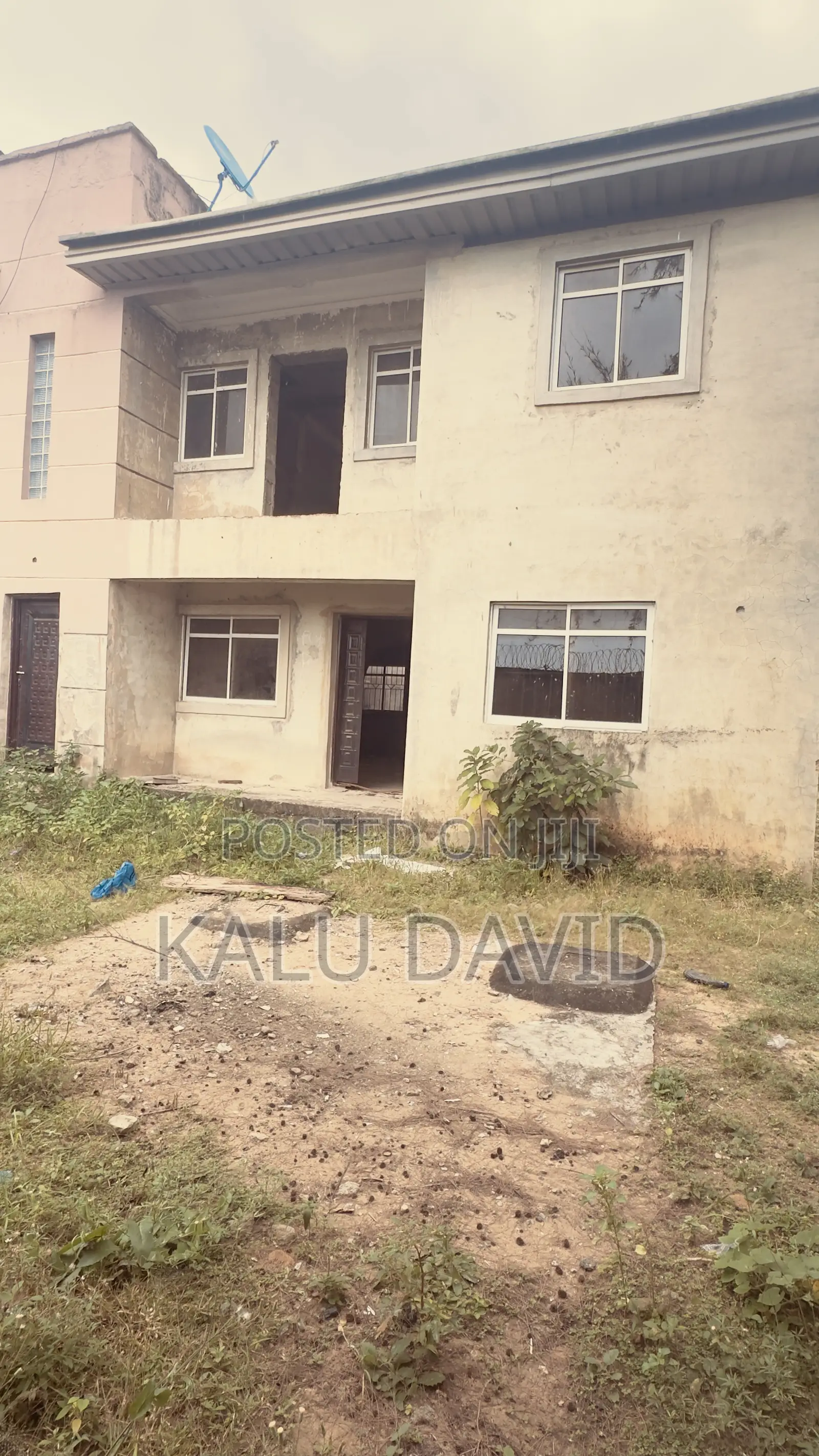 6bdrm Block of Flats in Agbowori Street, Iba / Ojo for sale