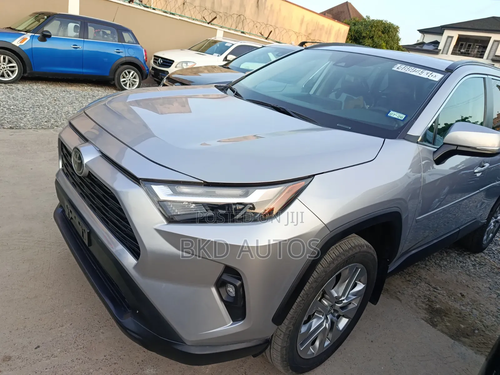 Toyota RAV4 XLE AWD 2024 Silver