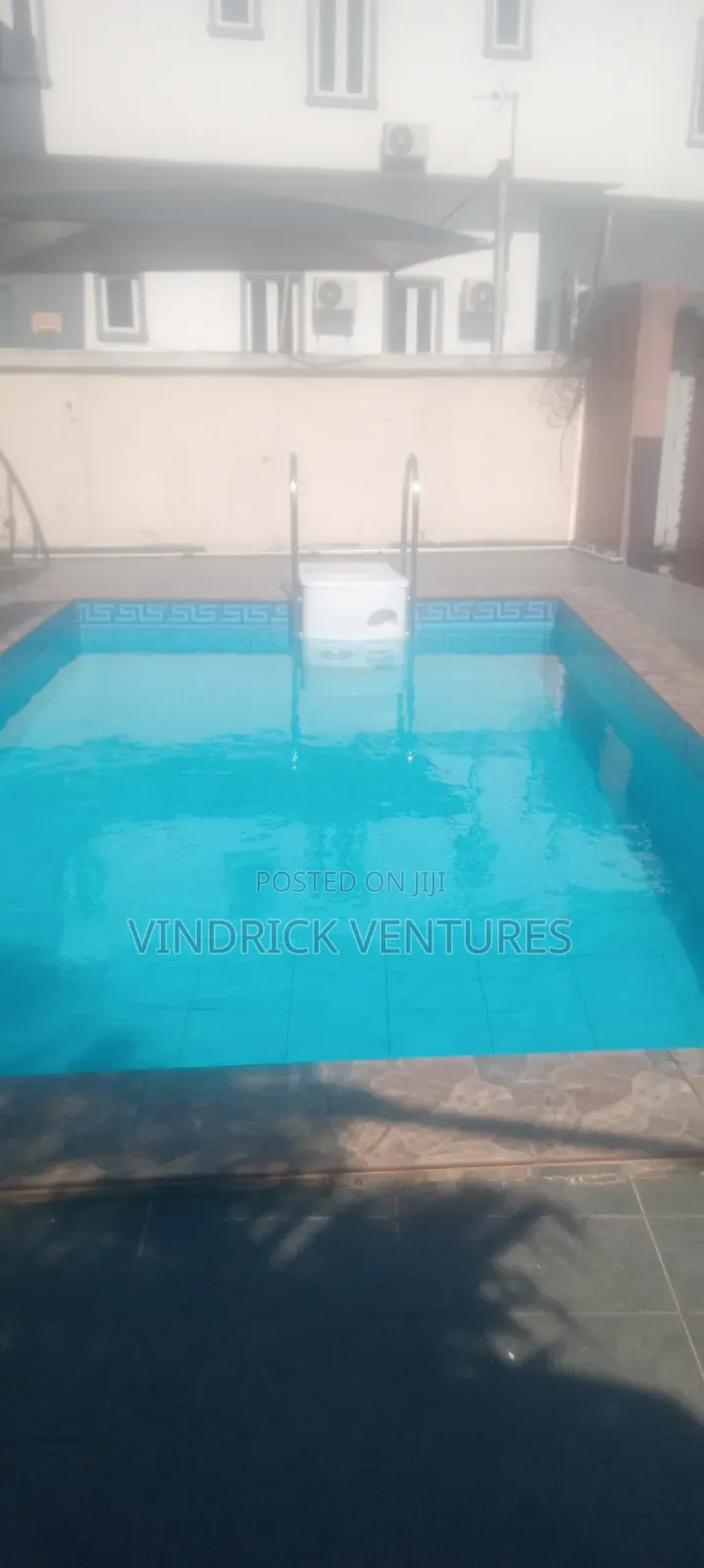 4bdrm Townhouse / Terrace in Ab Court Osapa for rent