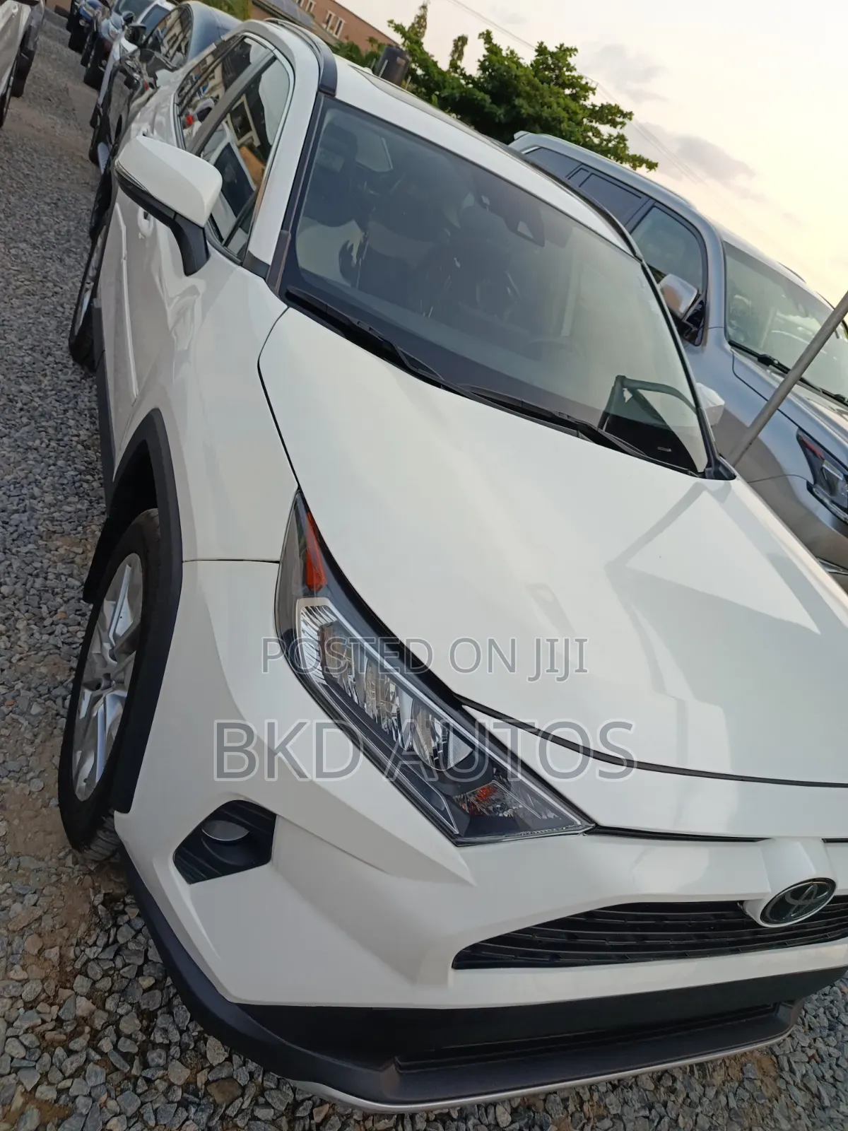 Toyota RAV4 2020 White