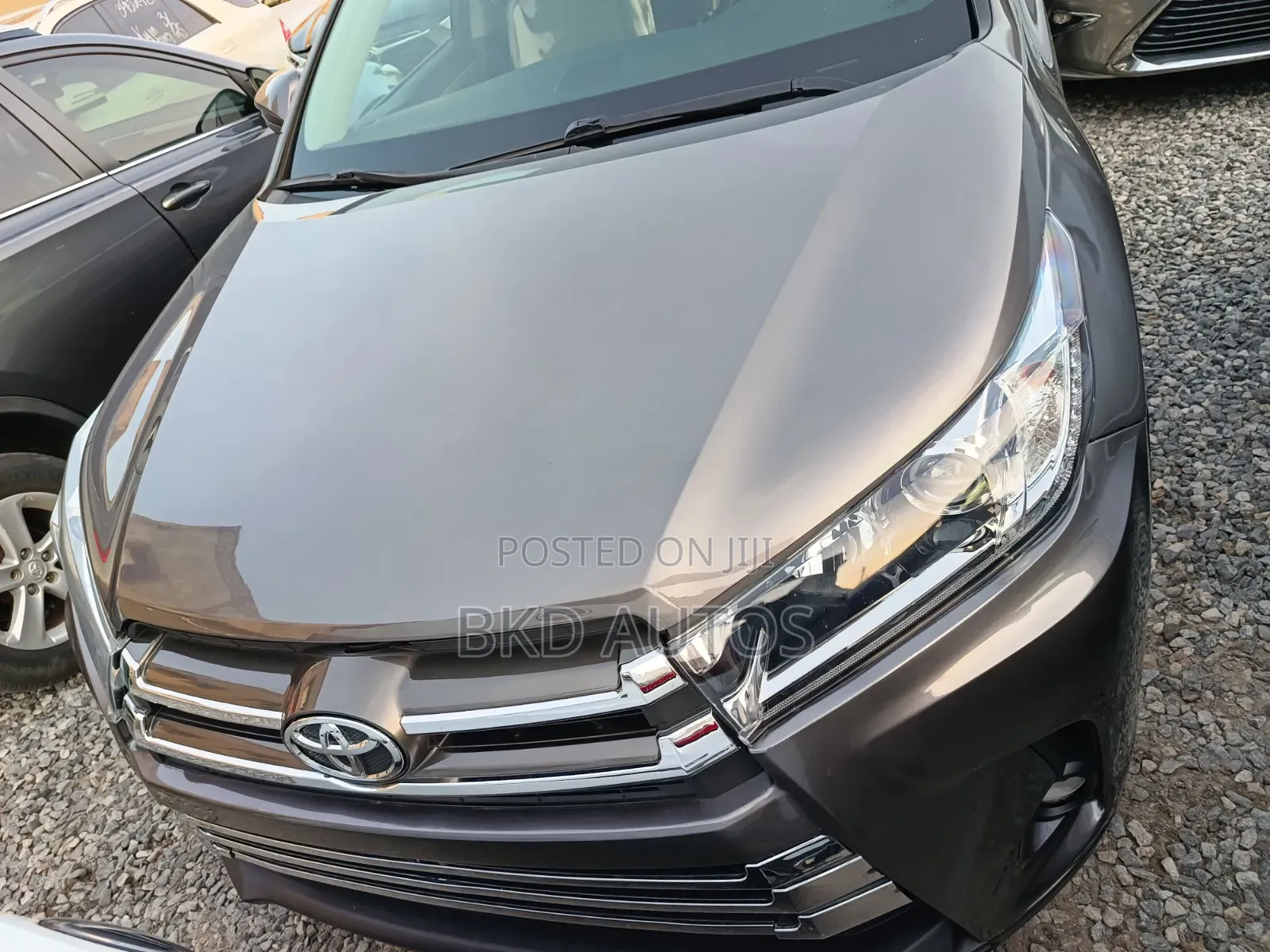 Toyota Highlander Limited 4x4 V6 (3.5L 6cyl 8A) 2017 Gray