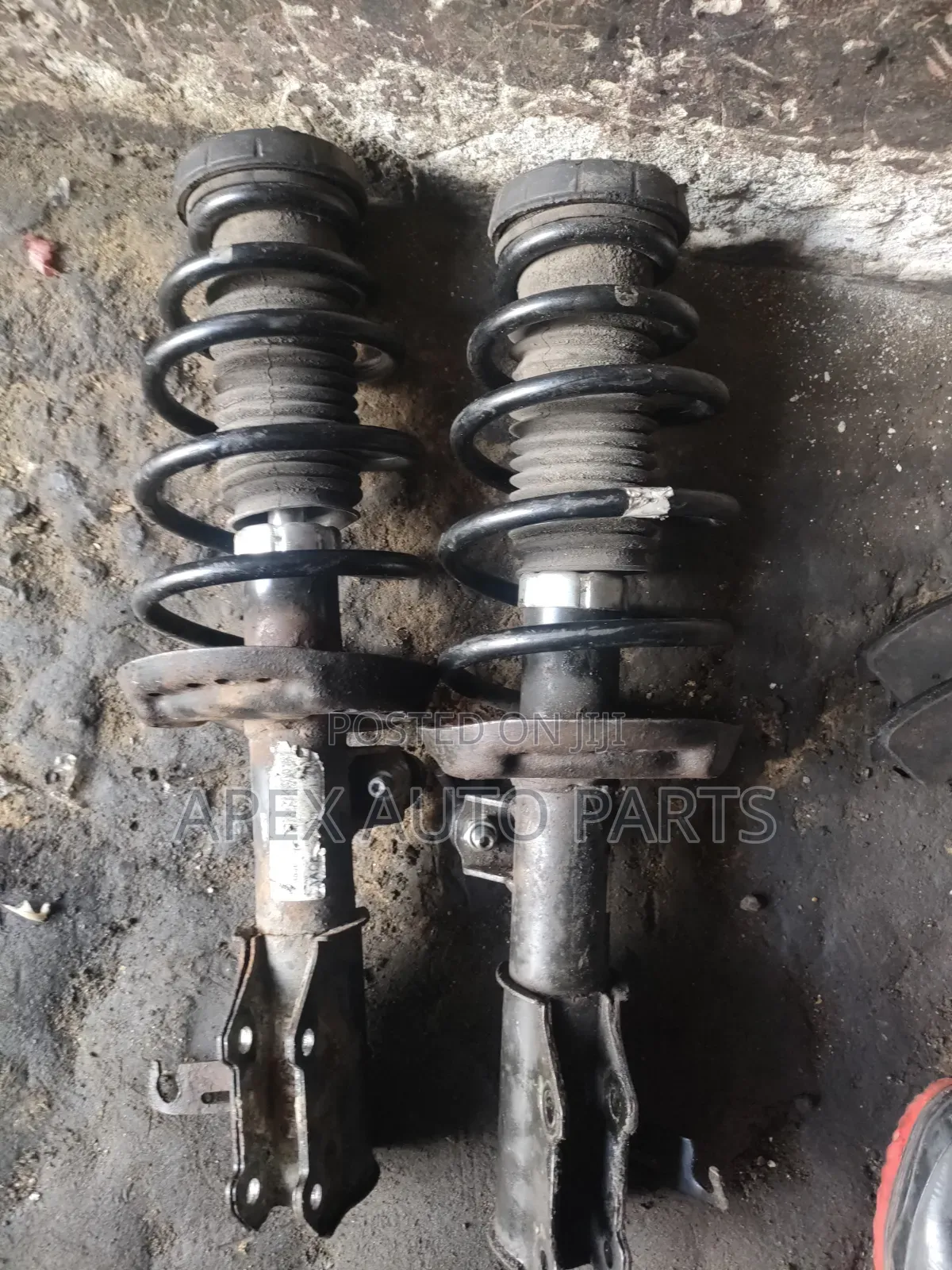 Pair Front Shock Absorbers for Chevrolet Cruze (2012) – Tokunbo / Used