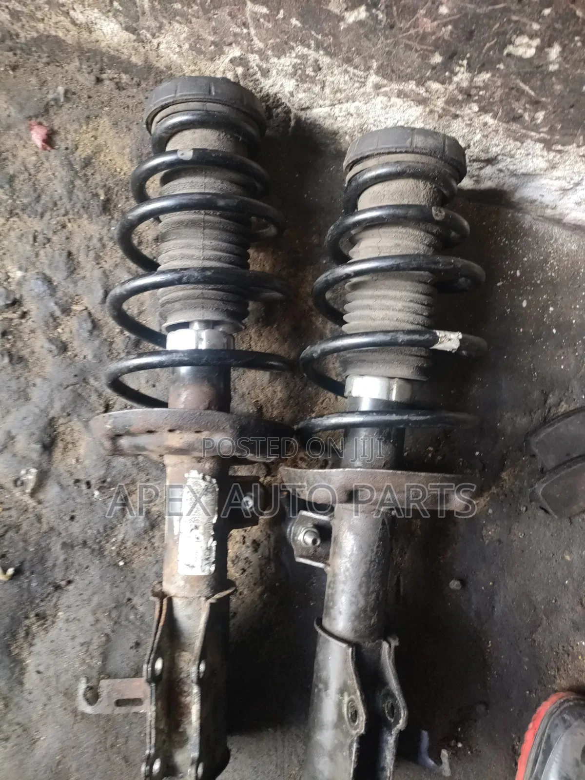 Pair Front Shock Absorbers for Chevrolet Cruze (2012) – Tokunbo / Used