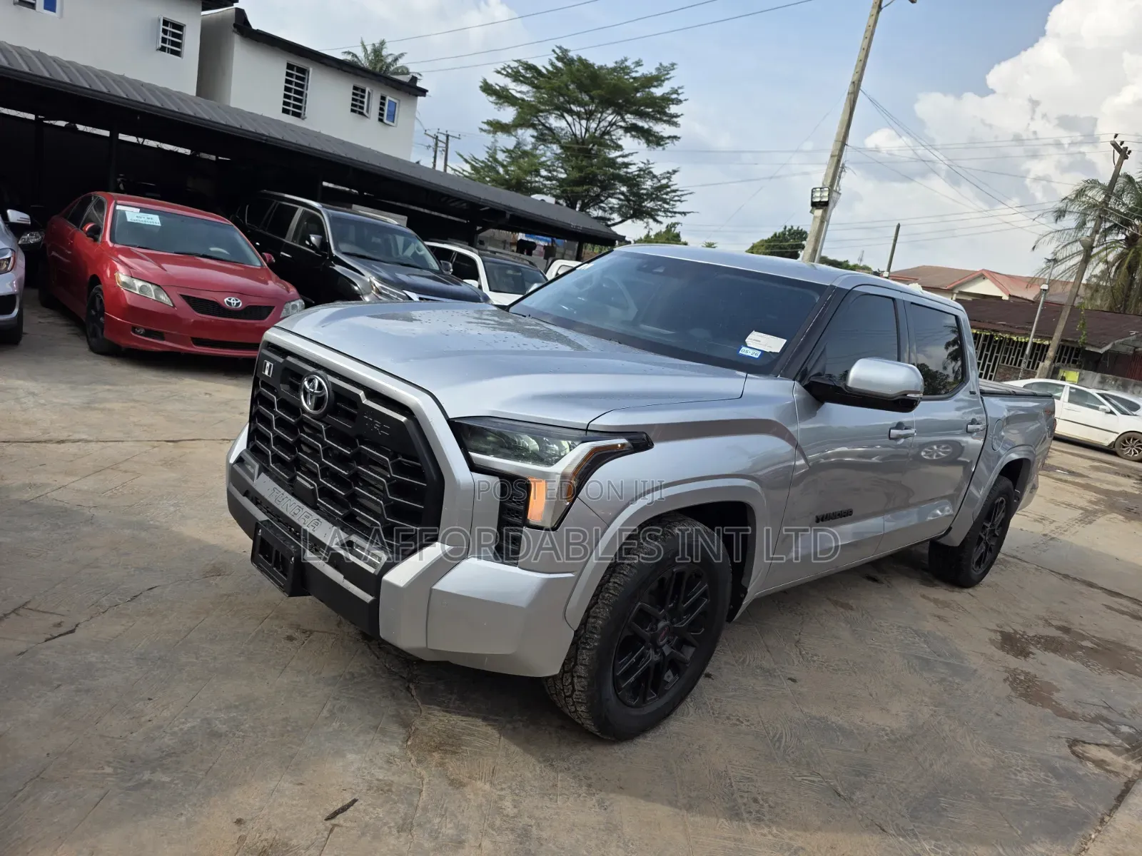 Toyota Tundra SR5 2022 Silver