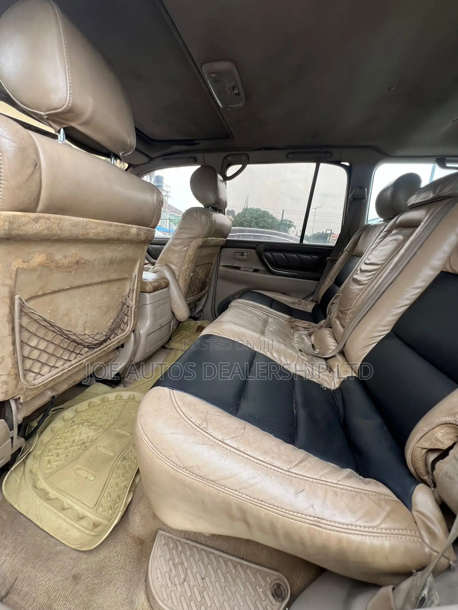 Toyota Land Cruiser 2000 Gray