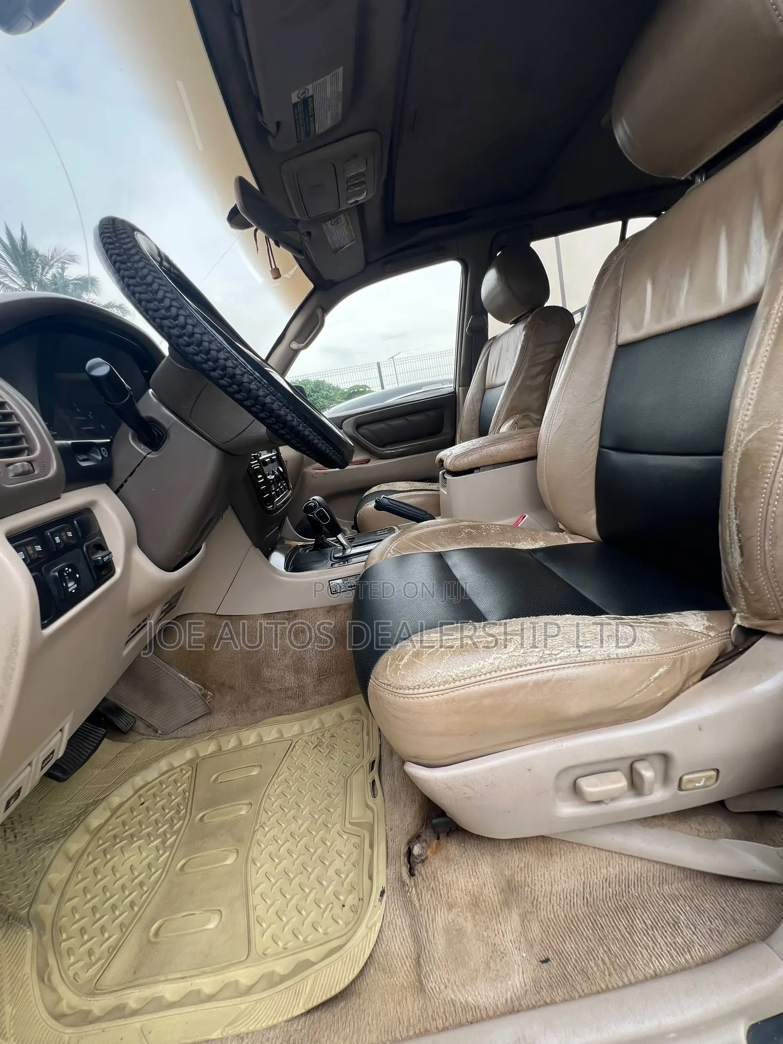 Toyota Land Cruiser 2000 Gray