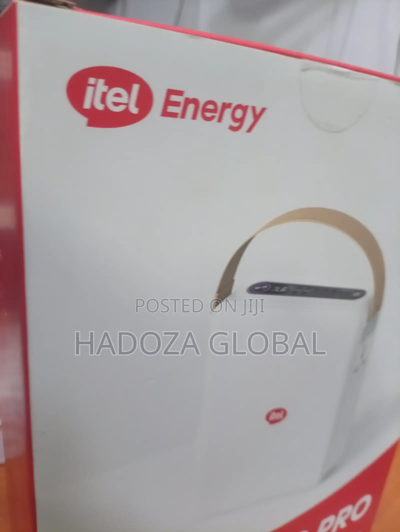 Eco-Friendly Solar Generator Kit: Itel Power Go Pro