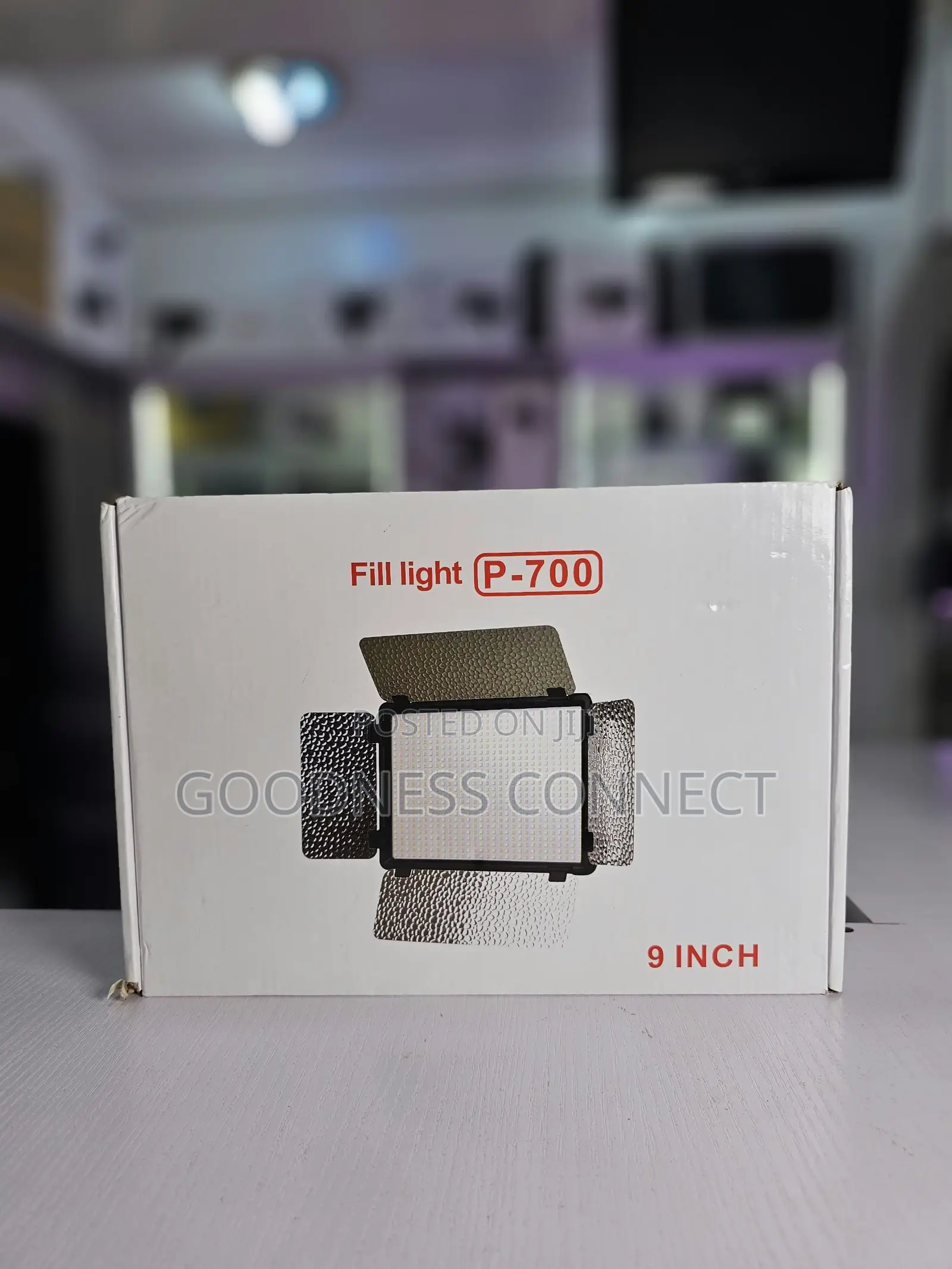P-700 9-Inch LED Fill Light