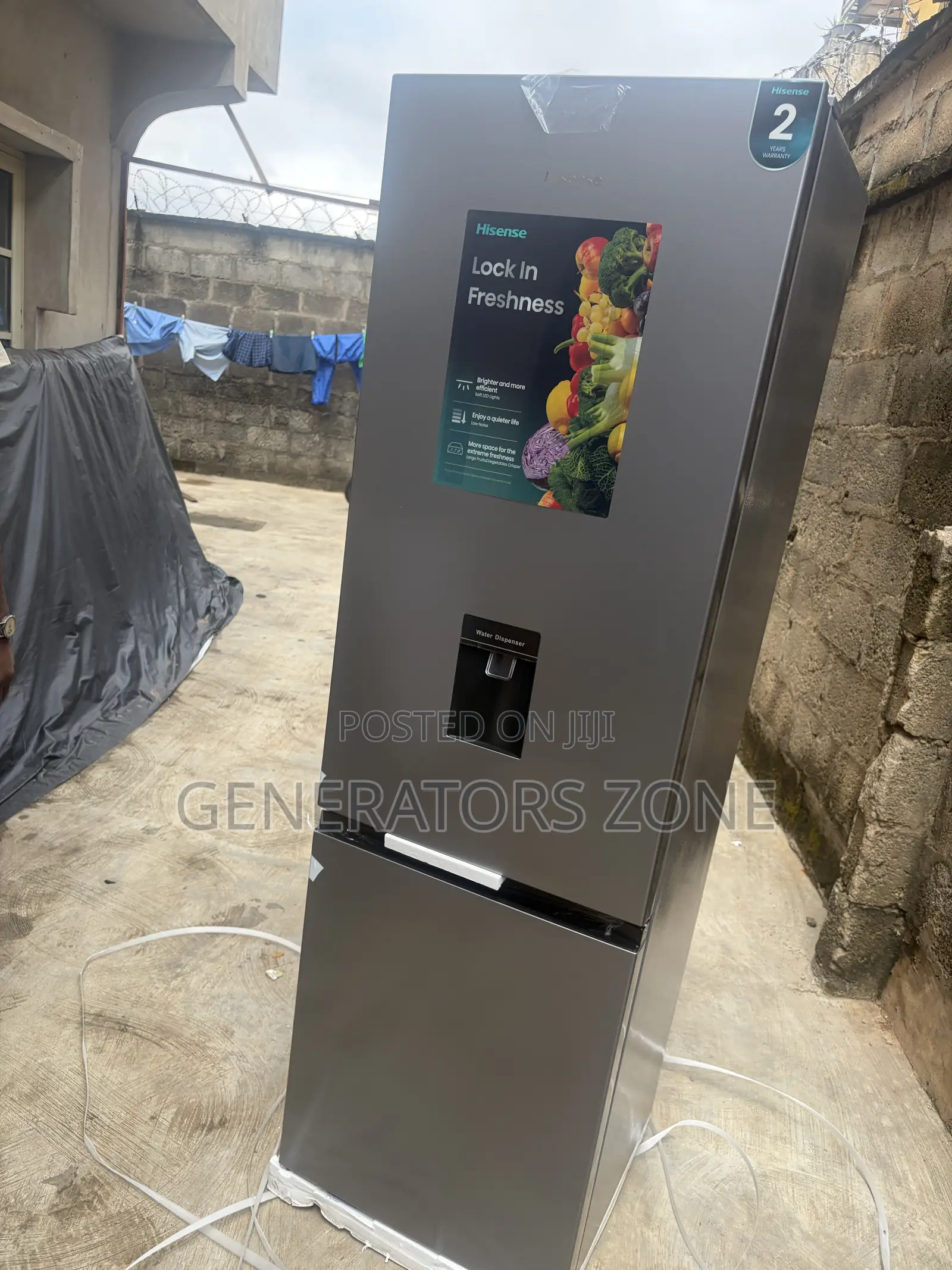 Hisense 264L Refrigerator for Fresh and Frozen Food Storage