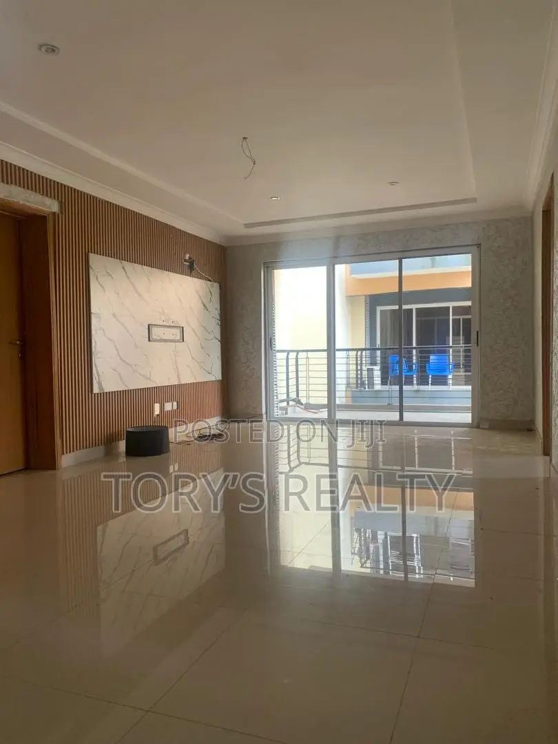 Mini Flat in Lekki Phase 1 for rent