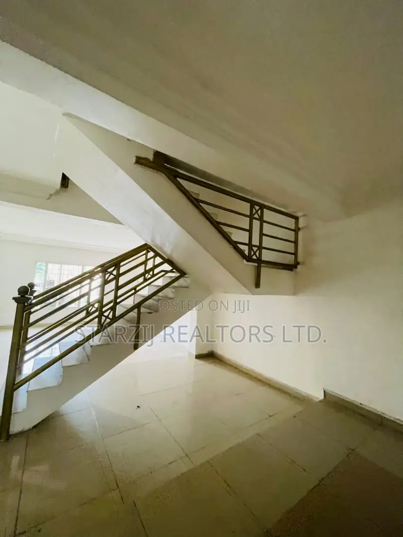 3bdrm Duplex in Asokoro for sale