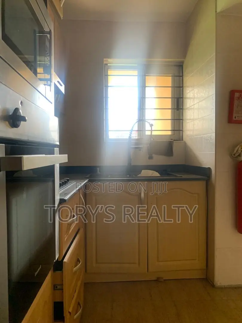 3bdrm Apartment in Lekki Phase 1 for rent