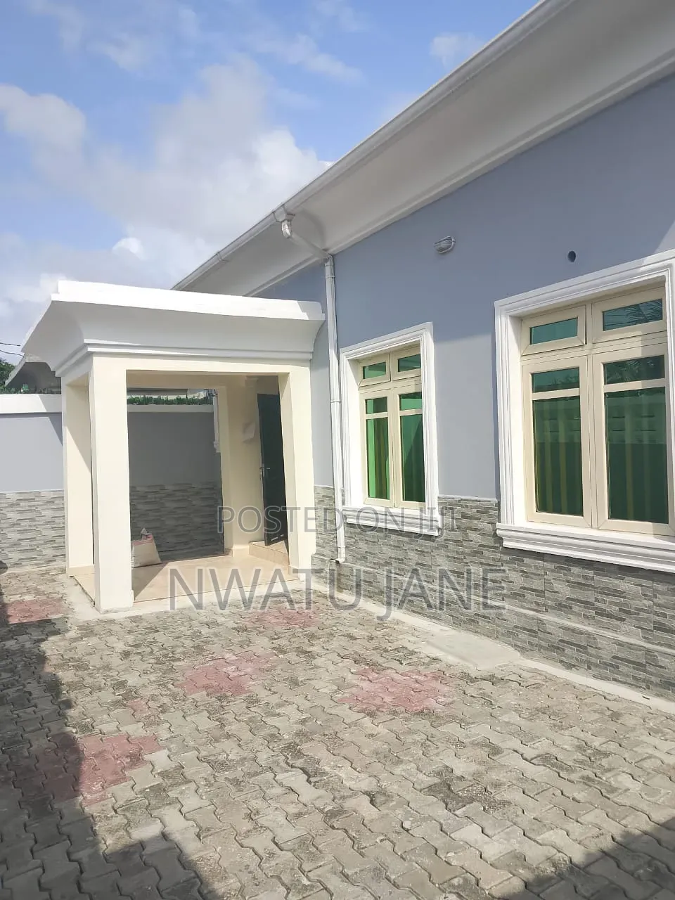 3bdrm Bungalow in Inside An Estate In for rent
